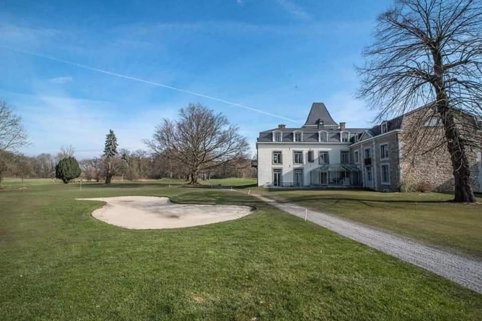 לייז' La Chambre Du Chateau De Bernalmont מראה חיצוני תמונה