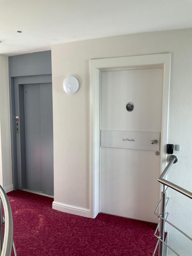 לייז' La Chambre Du Chateau De Bernalmont מראה חיצוני תמונה